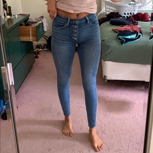 High rise medium washed skinny jeans